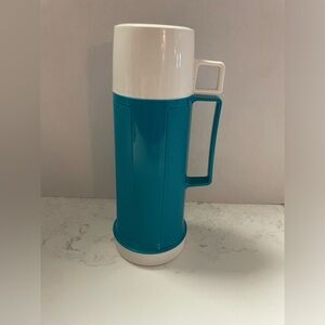Vintage turquoise Thermos Insulated Thermos Bottle w/cup